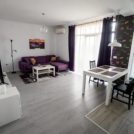 Rozelor Two Bedroom In Giroc