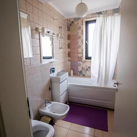 Apartment Rozelor Two Bedroom In Giroc *