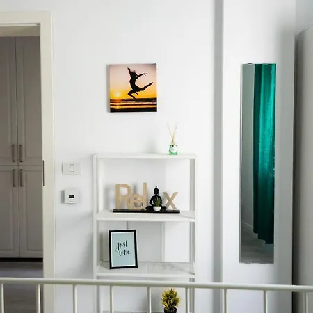 Rozelor Two Bedroom In Giroc